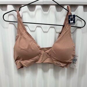 2 BRAS LARGE Nautica Intimates and Vince Camuto